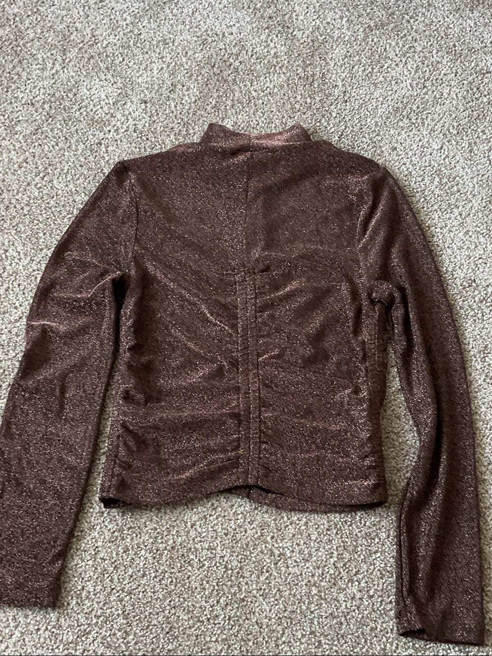 Metallic Ruched Mock Neck Top - Picture 5 of 6